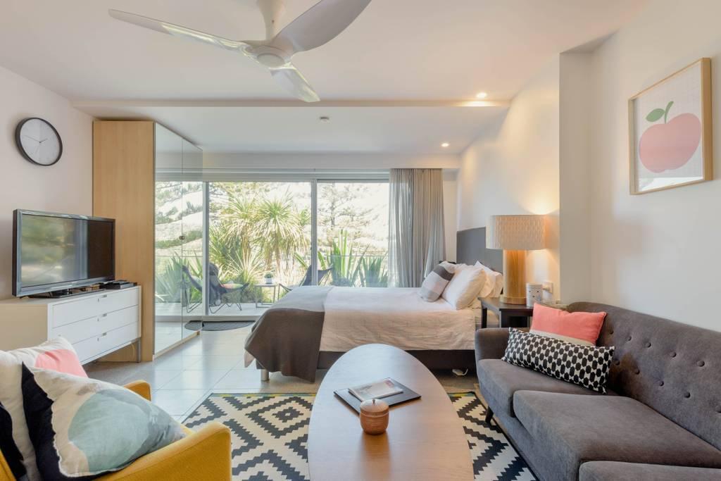 Tourism Manager apartment bookings